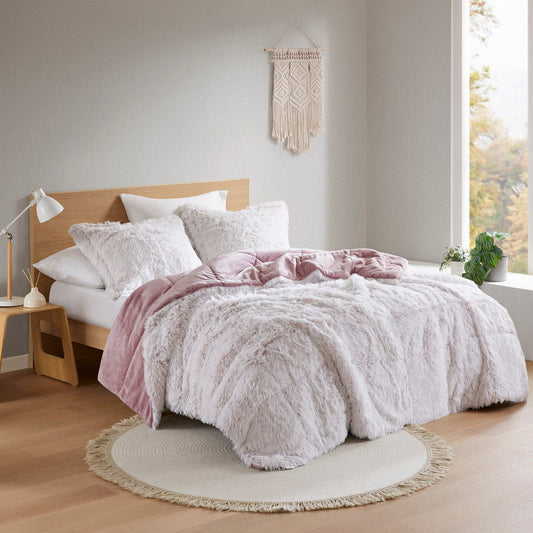Malea - 3 Piece King/California King Shaggy Comforter Mini Set - Pink/White Intelligent Design