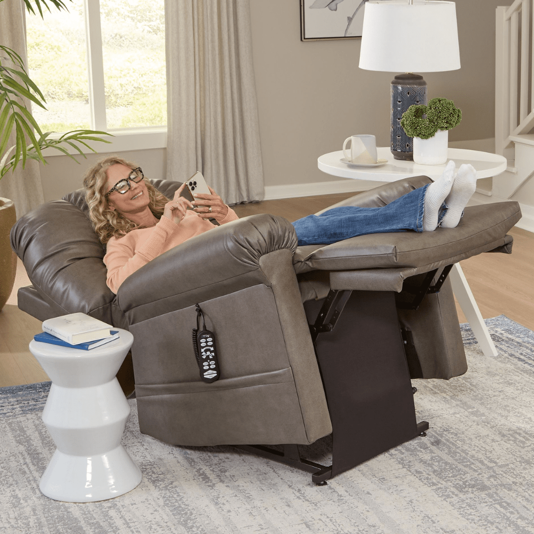 Artemis UC562 Lift Recliner