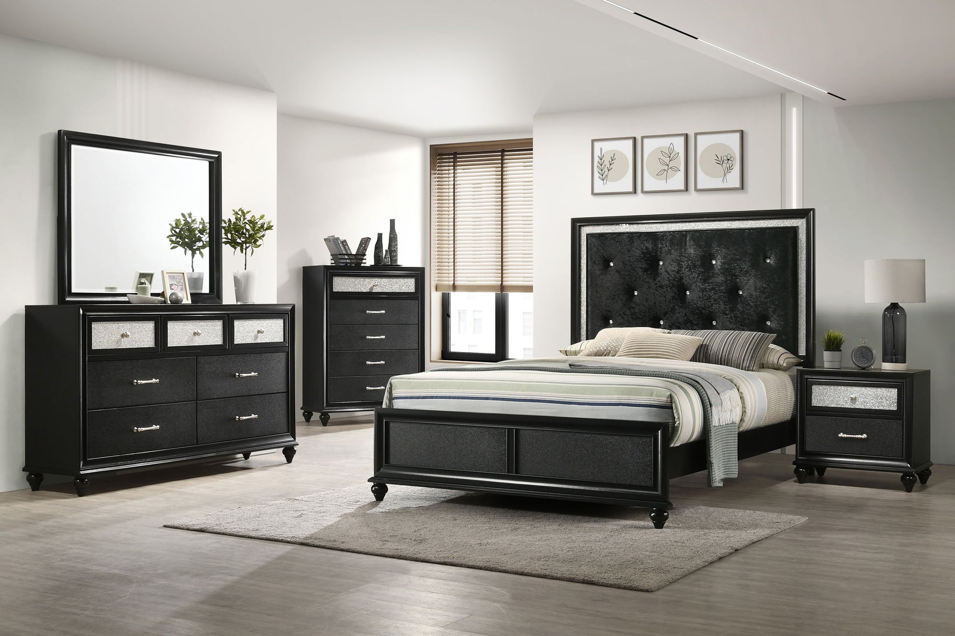 Lila - Bed Crown Mark