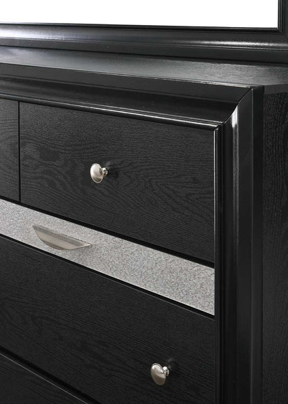 Regata - Accent Chest Crown Mark
