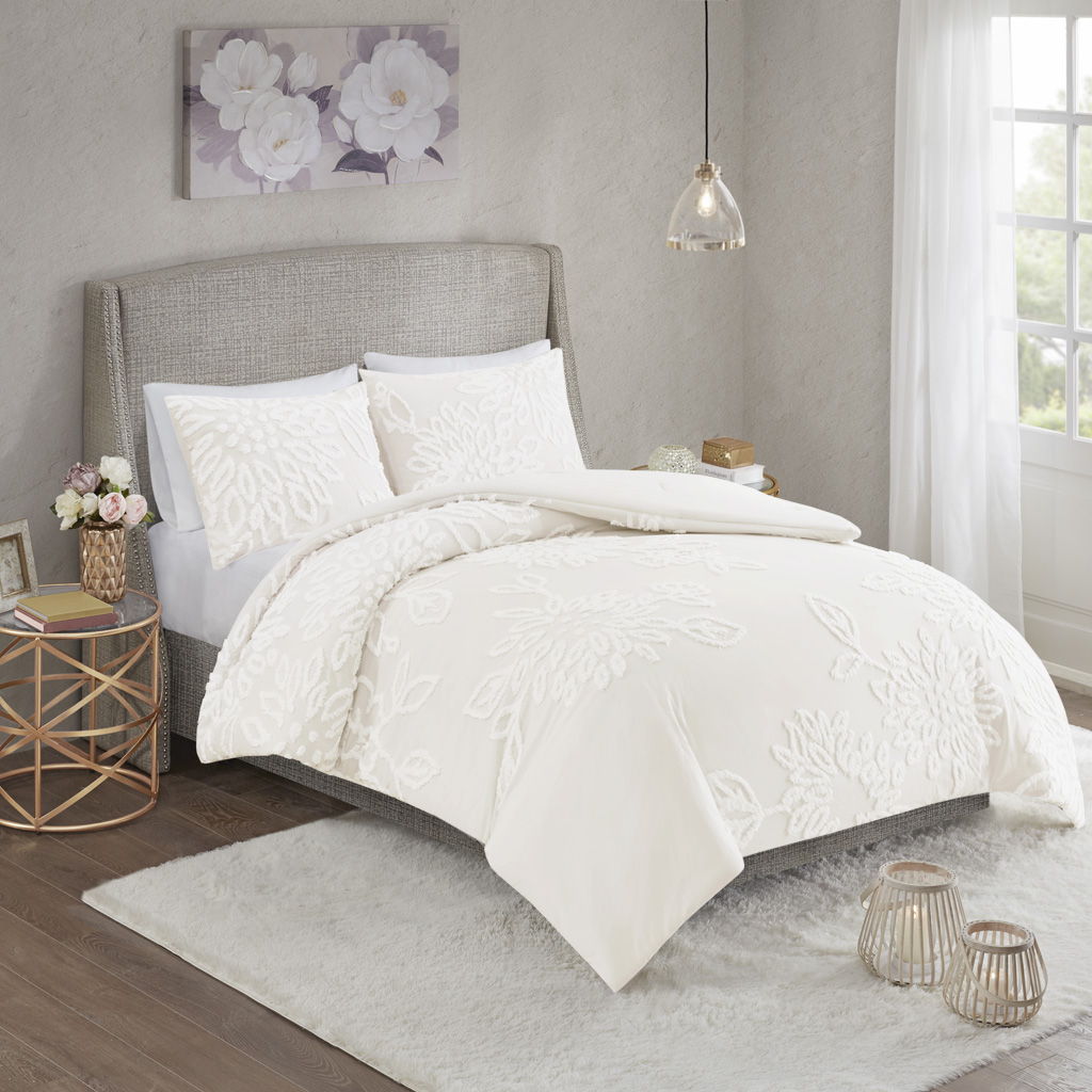 Veronica - King 3 Piece Tufted Floral Comforter Set - Off White