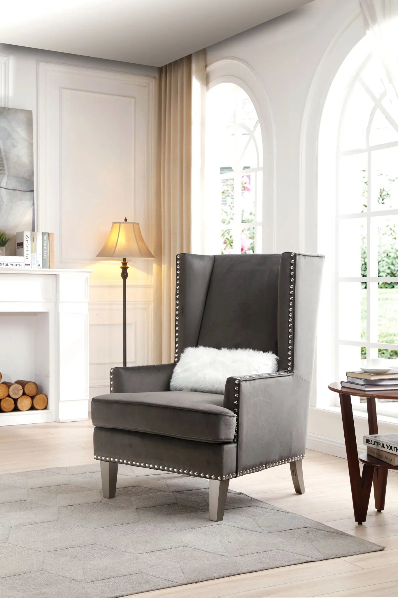 Elegant Traditional Accent Chair Glory Furniture