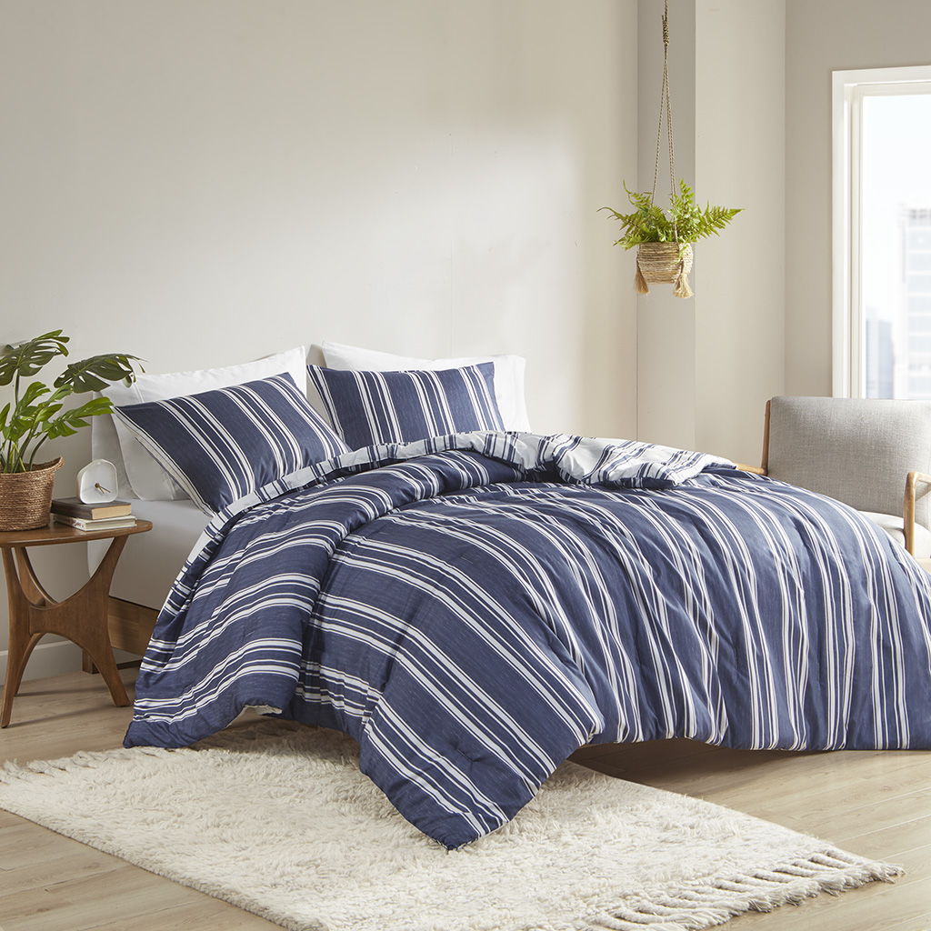 Cobi - King Striped Reversible Comforter Set - Navy