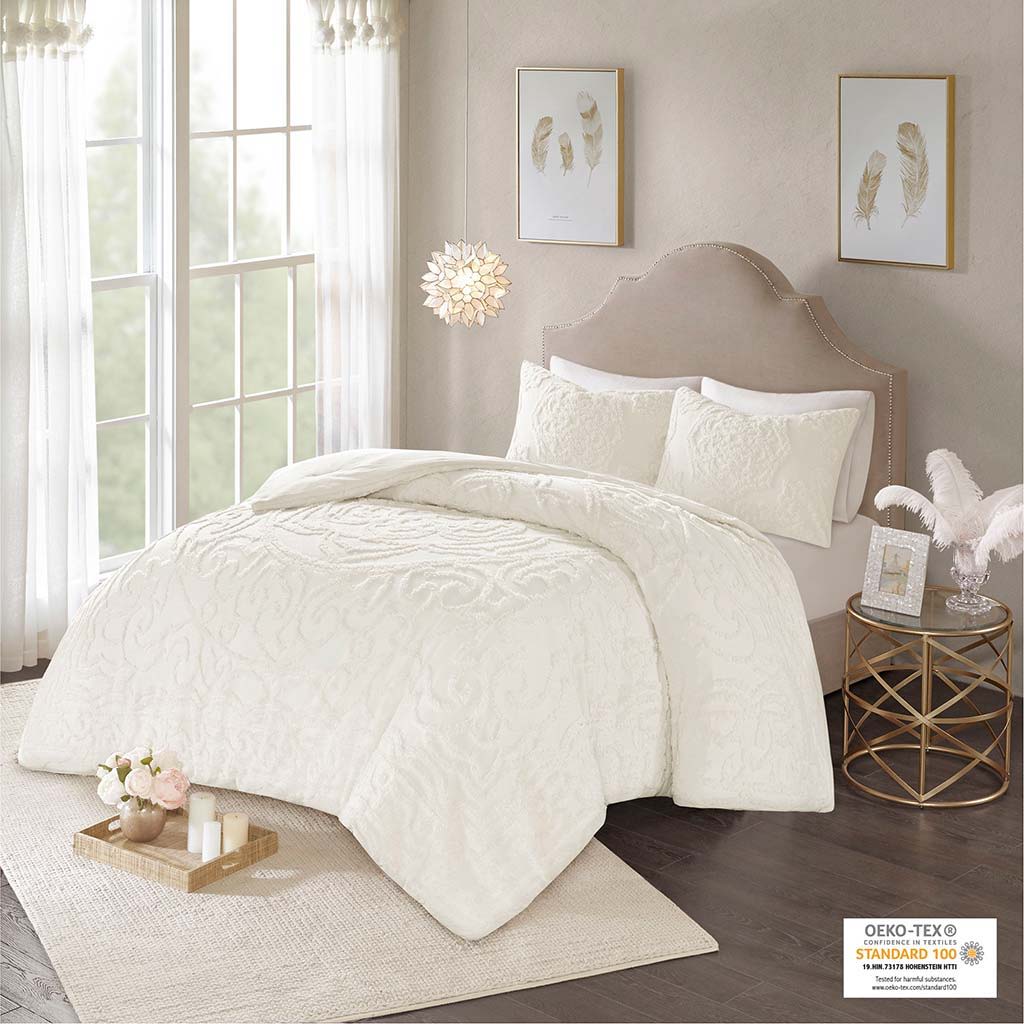 Laetitia - King 3 Piece Tufted Medallion Comforter Set - Off White