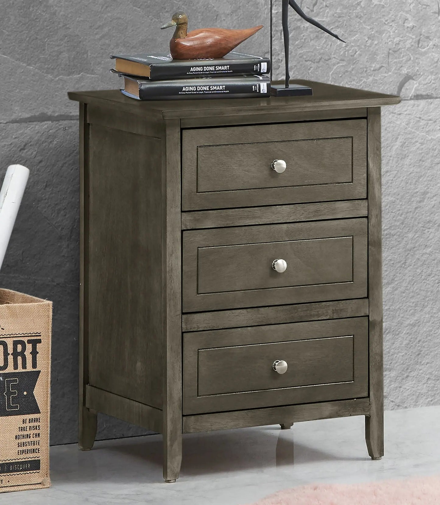 Dove Tailed Drawers 3 Drawer Nightstand Glory Furniture