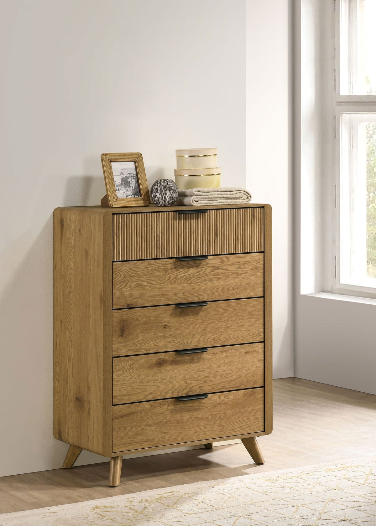 Bennett 5-Drawer Chest Coaster