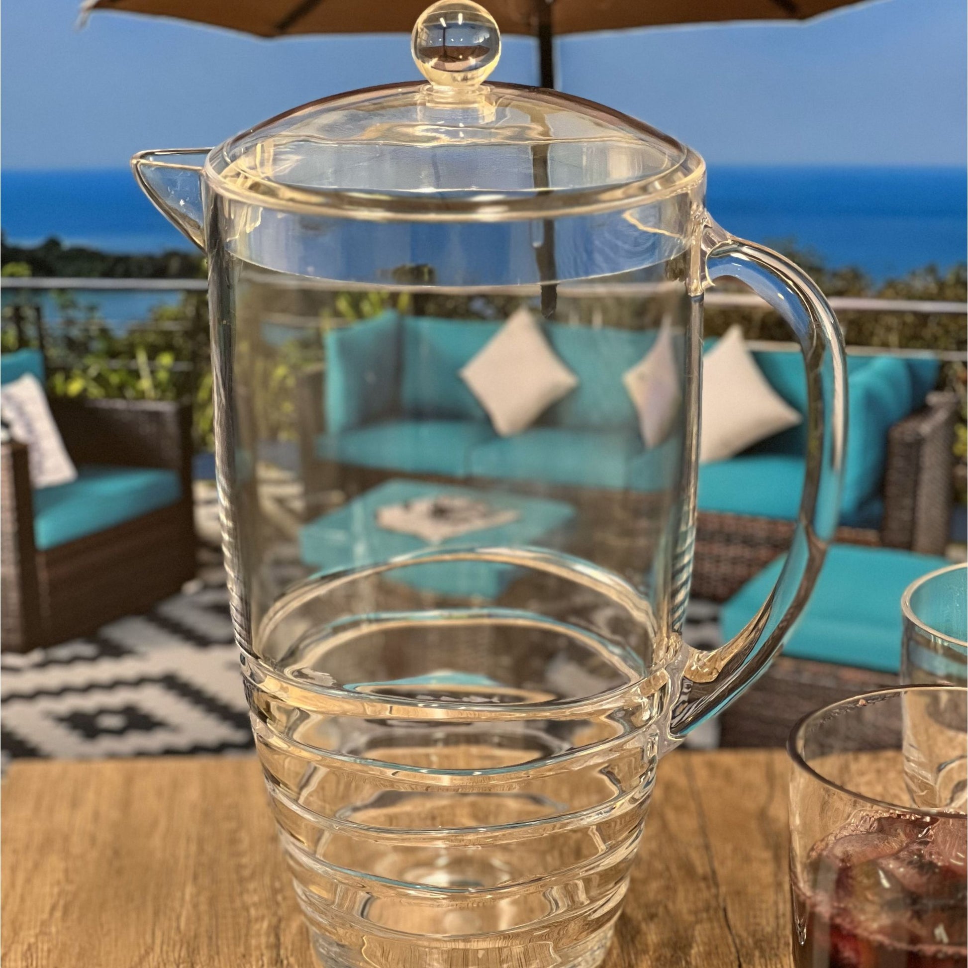 Swirl Unbreakable Plastic Water Pitcher With Lid And Spout Daily Nest