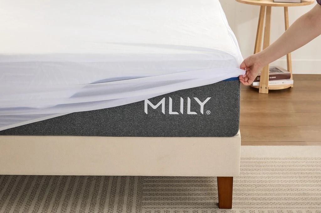 MLILY Polyester Knit - Waterproof Mattress Protector MLILY