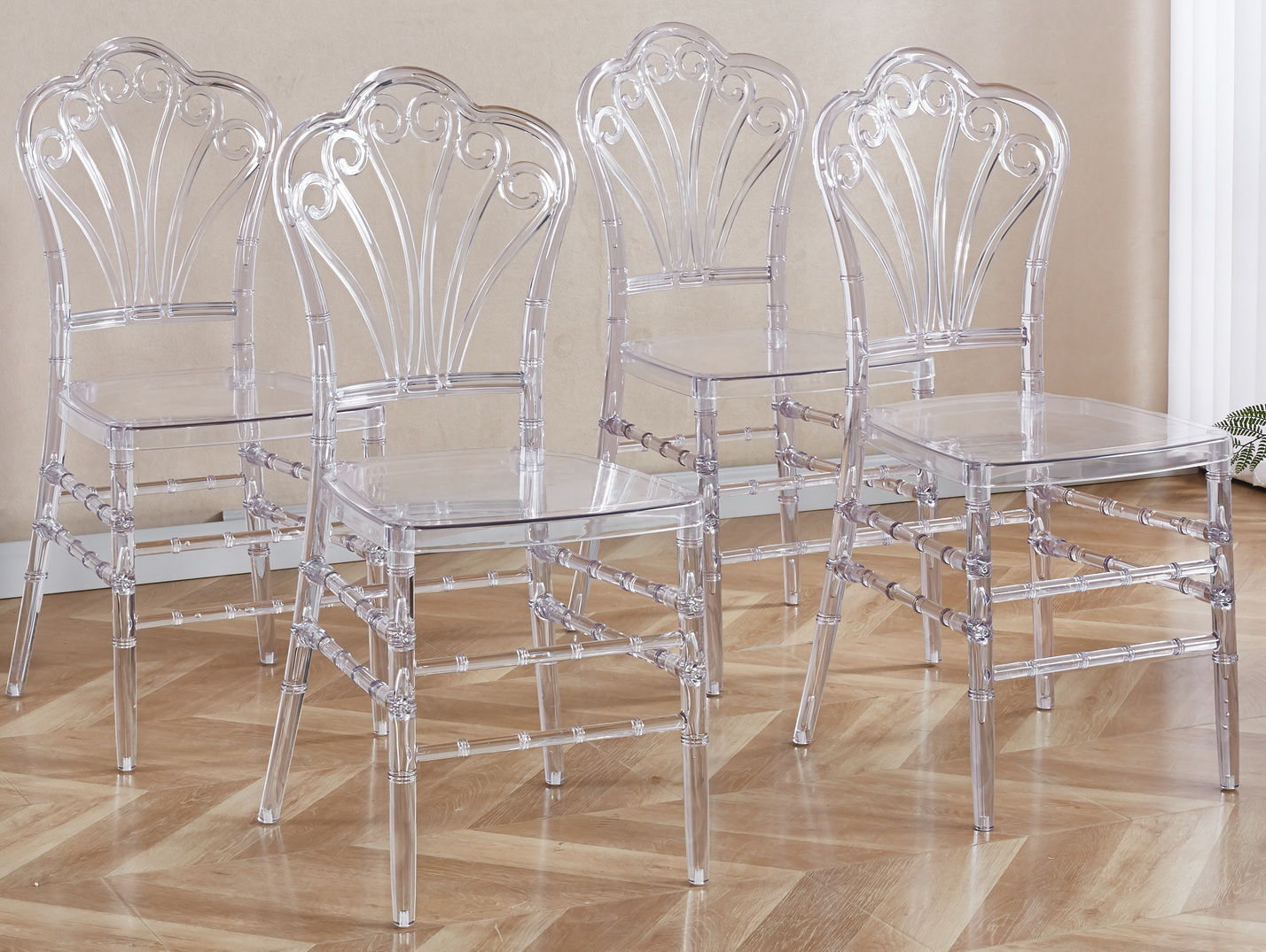 Welding Chair, Dining Chair / Plastic Seat (Set of 4) - Transparent Home Essentials