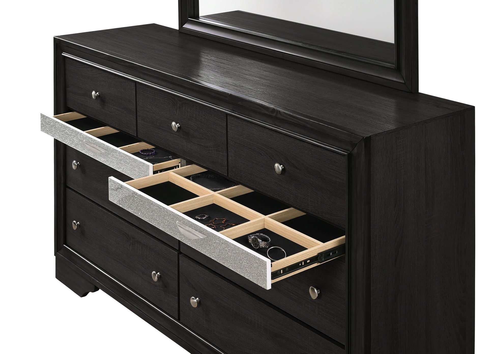 Regata - Dresser Crown Mark