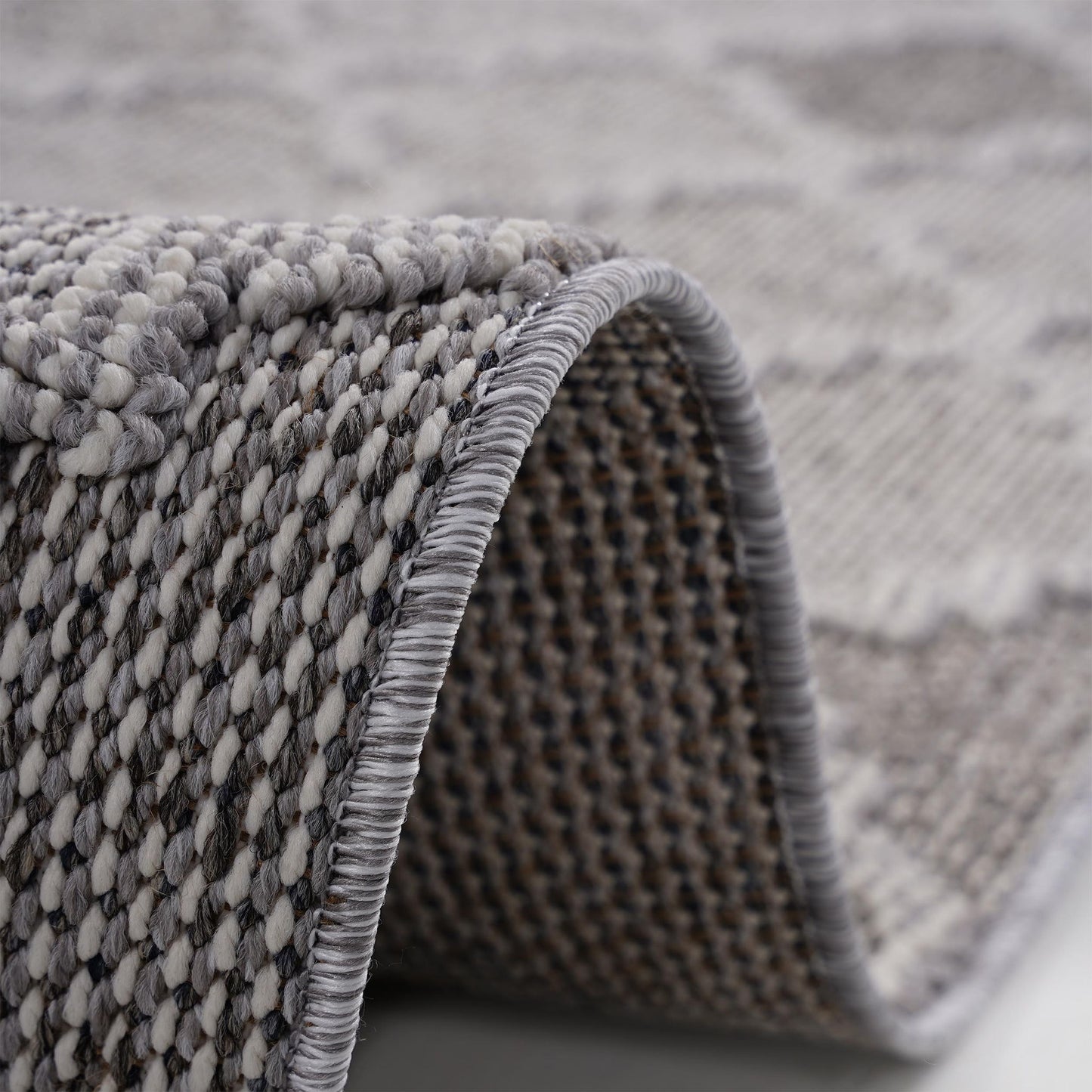 Guros - Indoor / Outdoor Trellis Area Rug Naar Rug