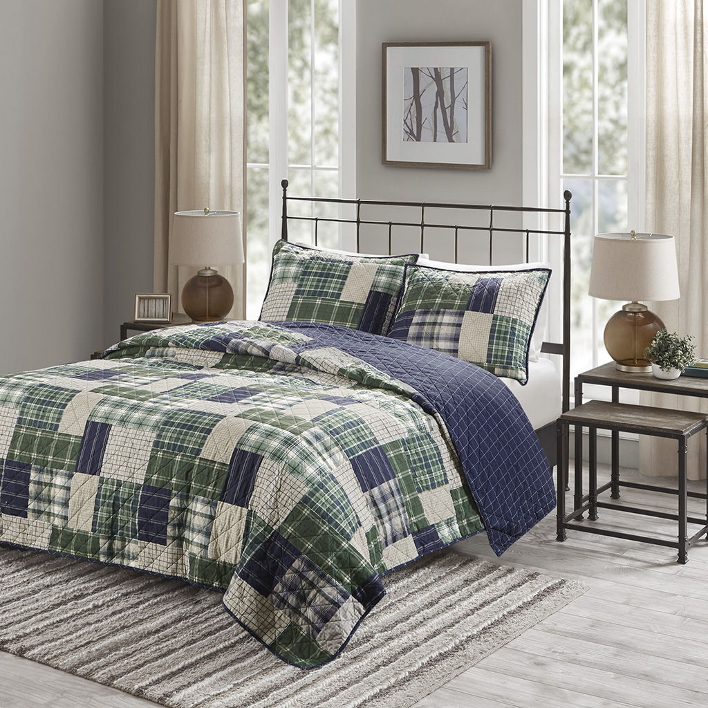 Timber - King 3 Piece Reversible Printed Coverlet Set - Green / Navy