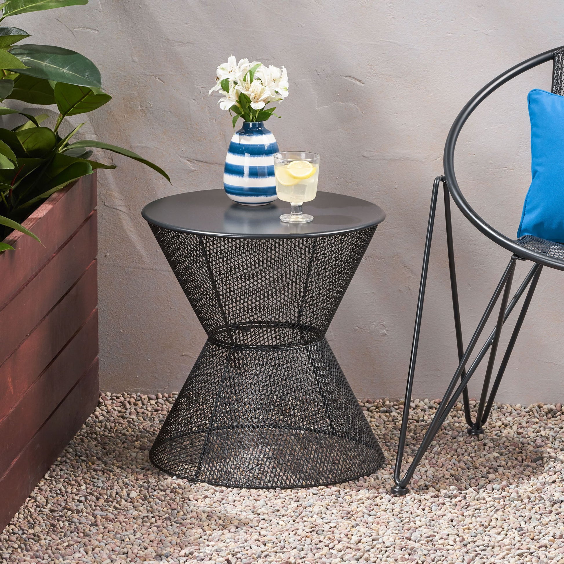 Nevada - Contemporary Side Table With Mesh Design Noble House