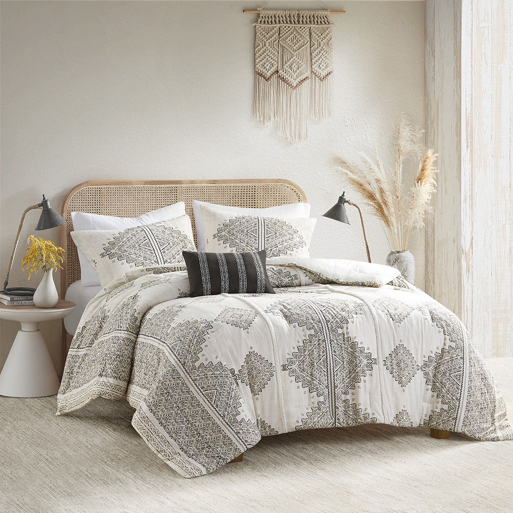 Ibiza - 4 Piece Printed Comforter Set With Throw Pillow - Black Madison Park