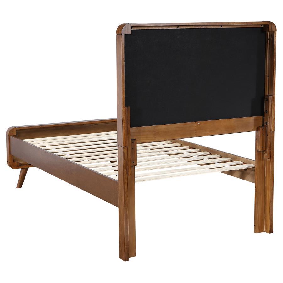 Robyn - Bedroom Set Coaster Fine Furniture