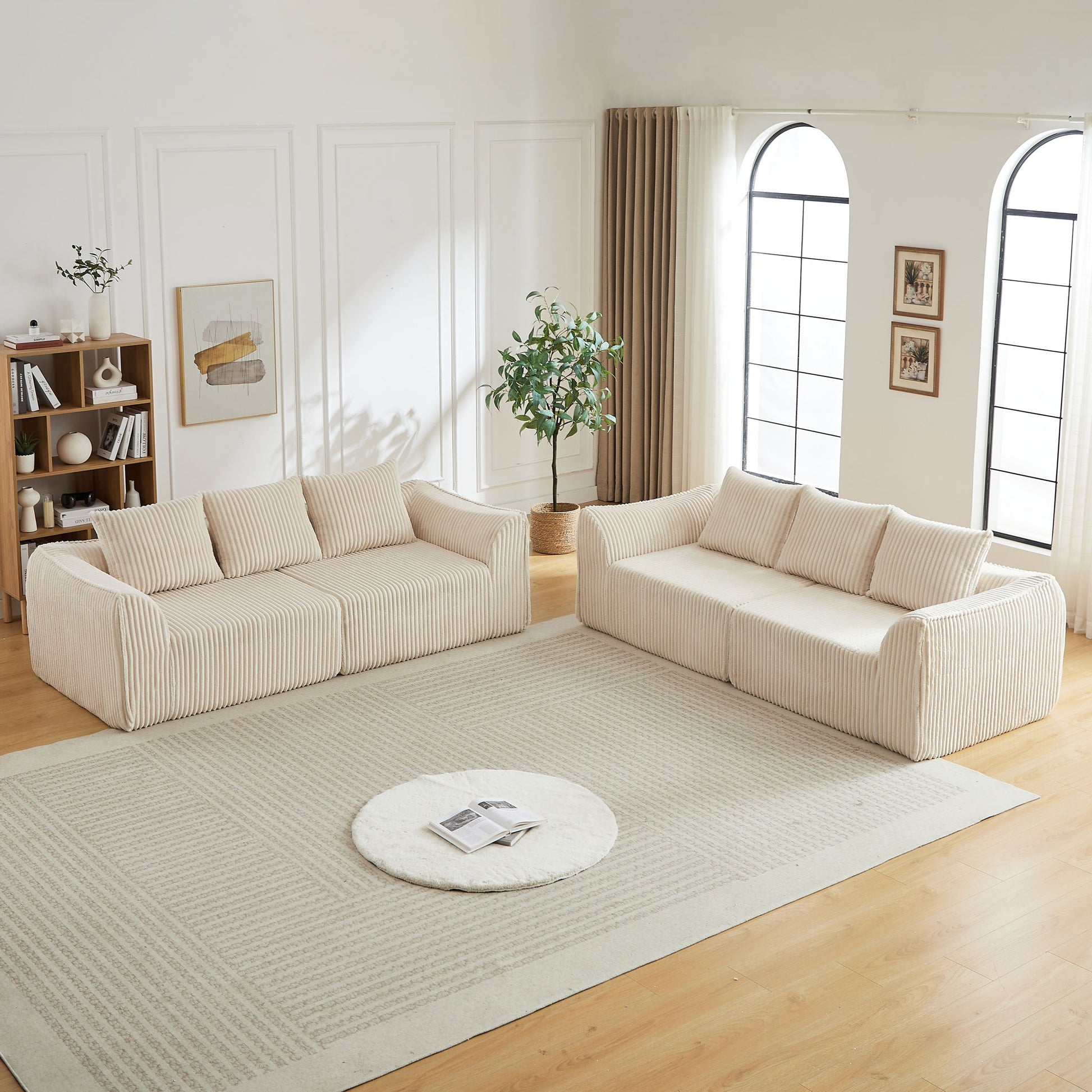 Minimalist Set With Curved Lines & Gently Sloped Backrest Home Essentials