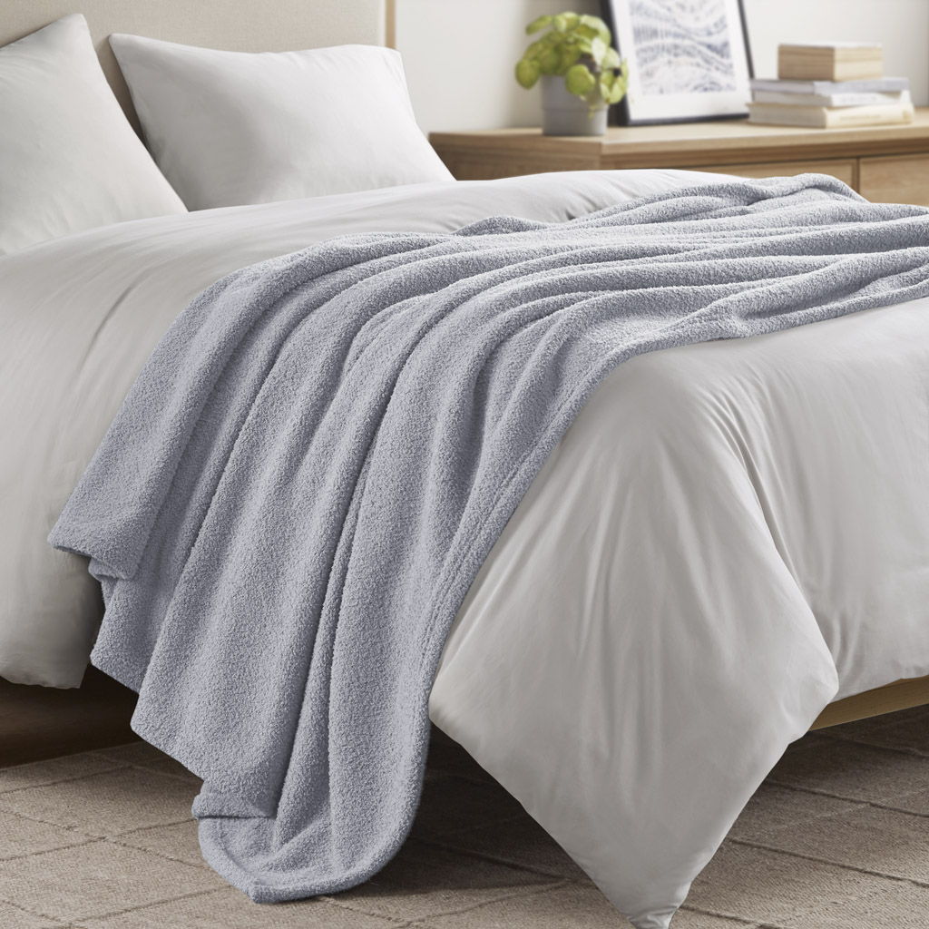 Dream Soft - Blanket - Gray Madison Park