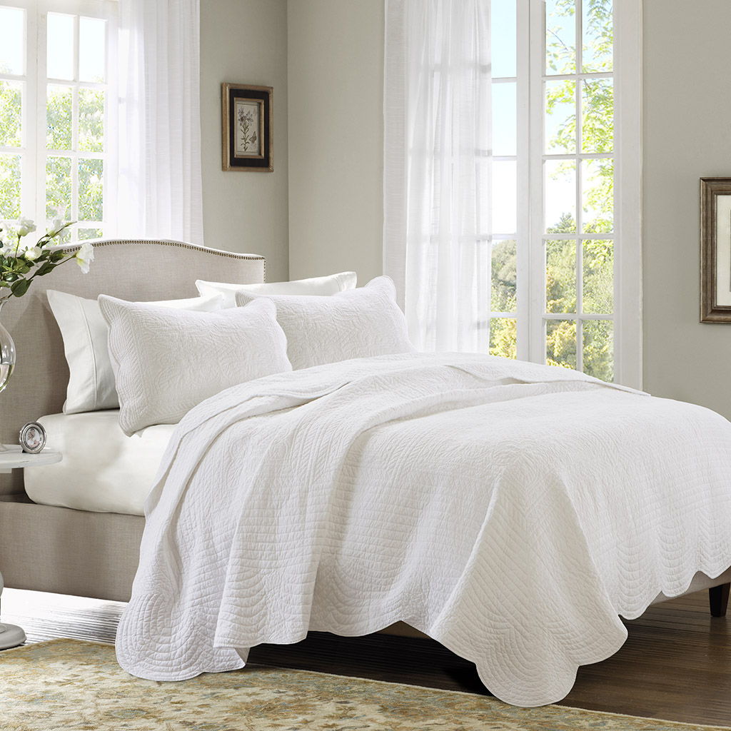 Tuscany - 3 Piece Reversible Scalloped Edge Coverlet Set - White