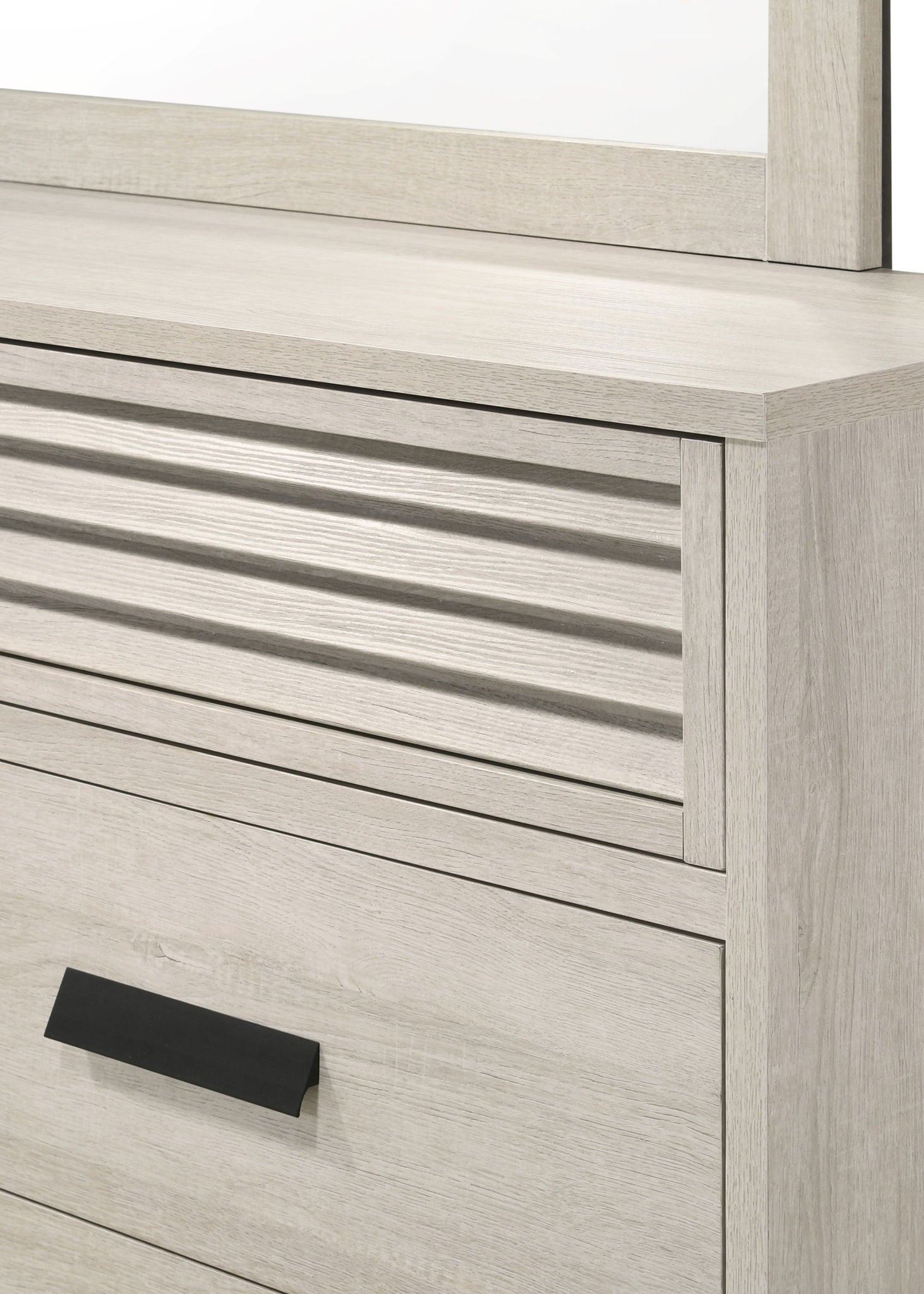 Sarter - Dresser Crown Mark