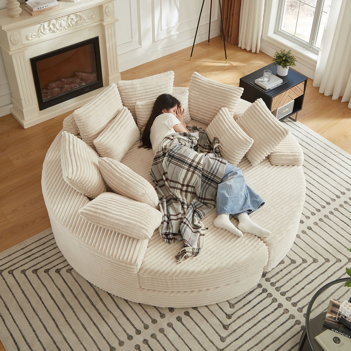 Round Oversized Sofa Bed With 5 Throw Pillows Home Essentials
