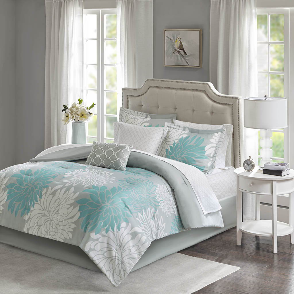 Maible - Queen Complete Comforter And Sheet Set - Aqua