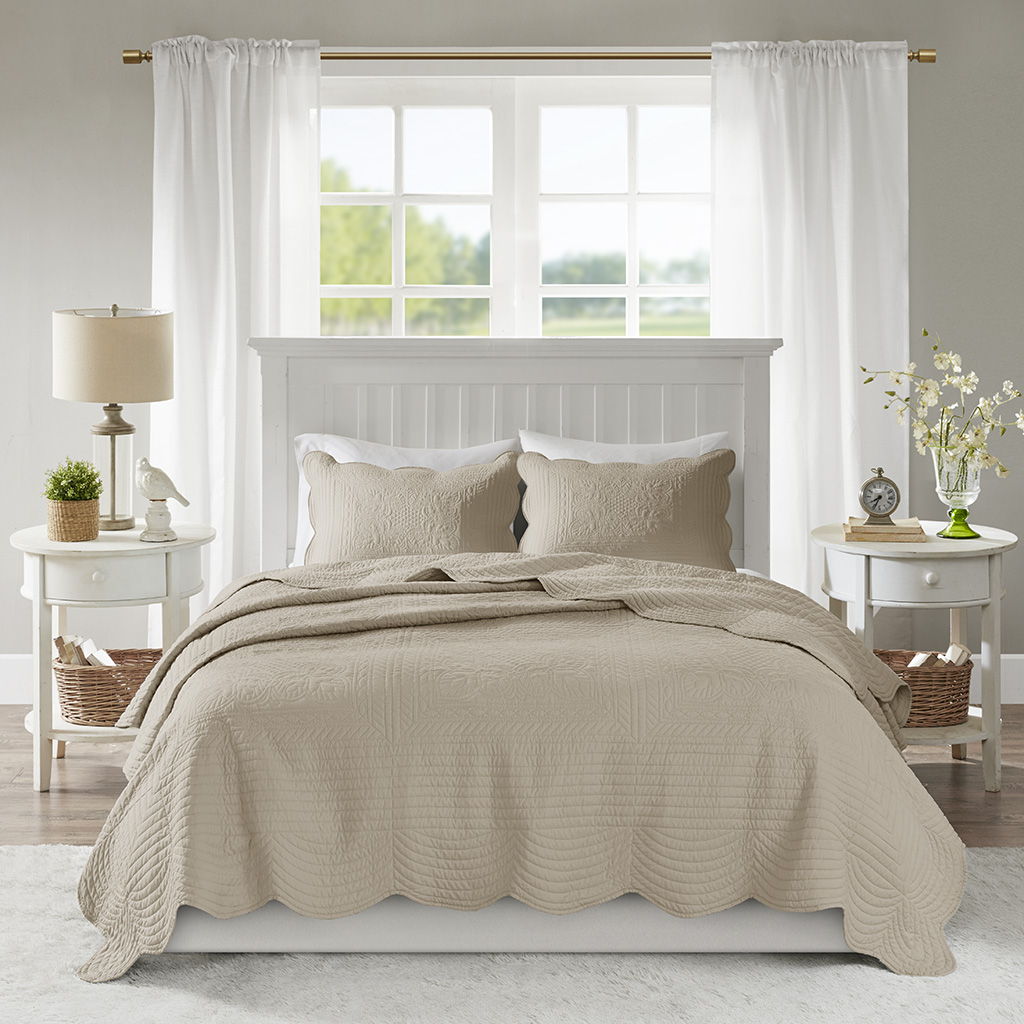 Tuscany - 3 Piece King/California King Reversible Scalloped Edge Quilt Set - Khaki Madison Park