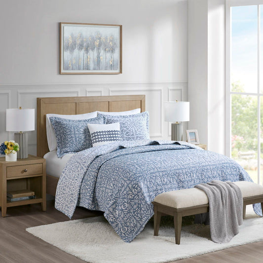 Harmony - 4 Piece King Oversized Reversible Matelasse Coverlet Set With Throw Pillow - Blue Madison Park Signature