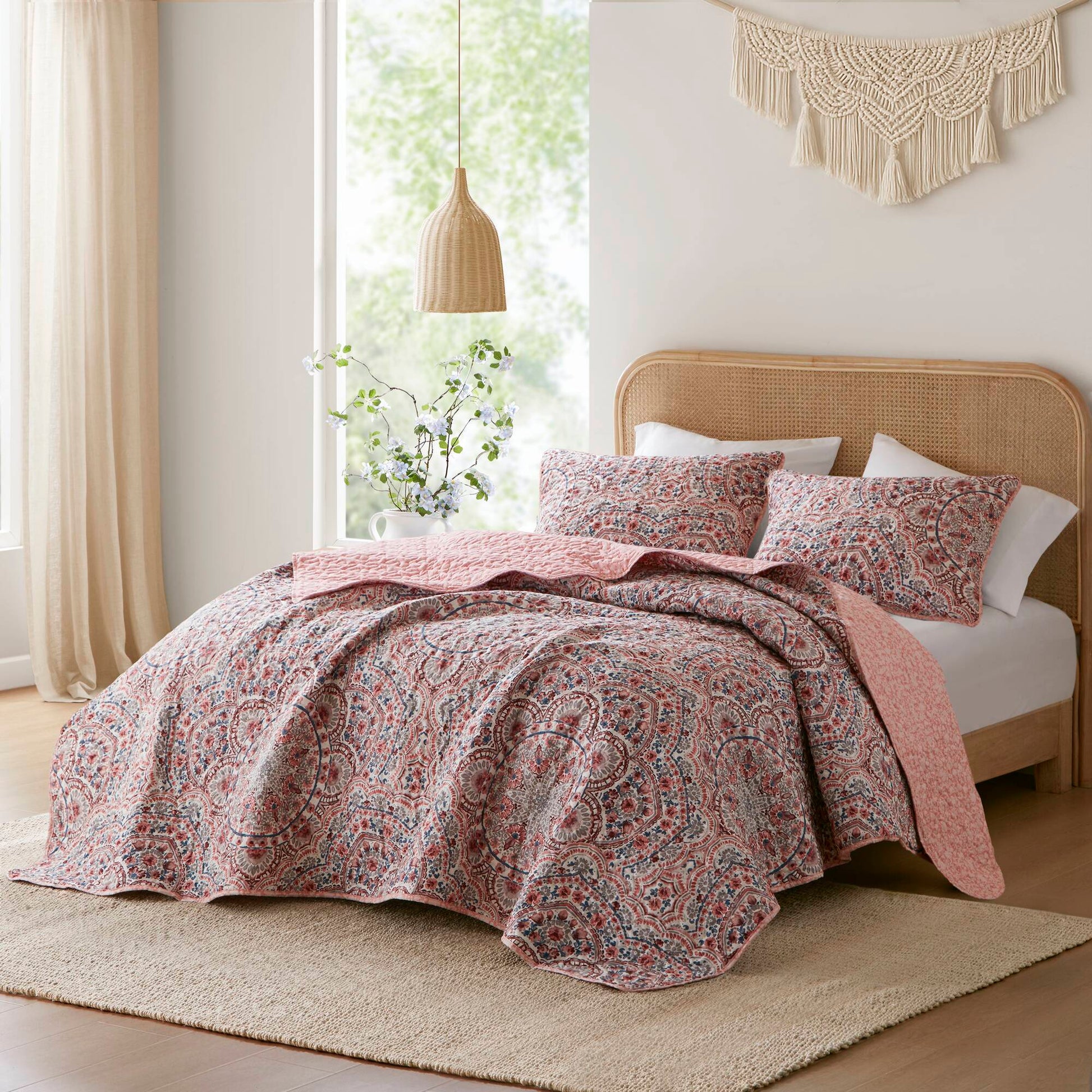 Valerie - Full/Queen Boho Floral Reversible Quilt - Pink Super Listing