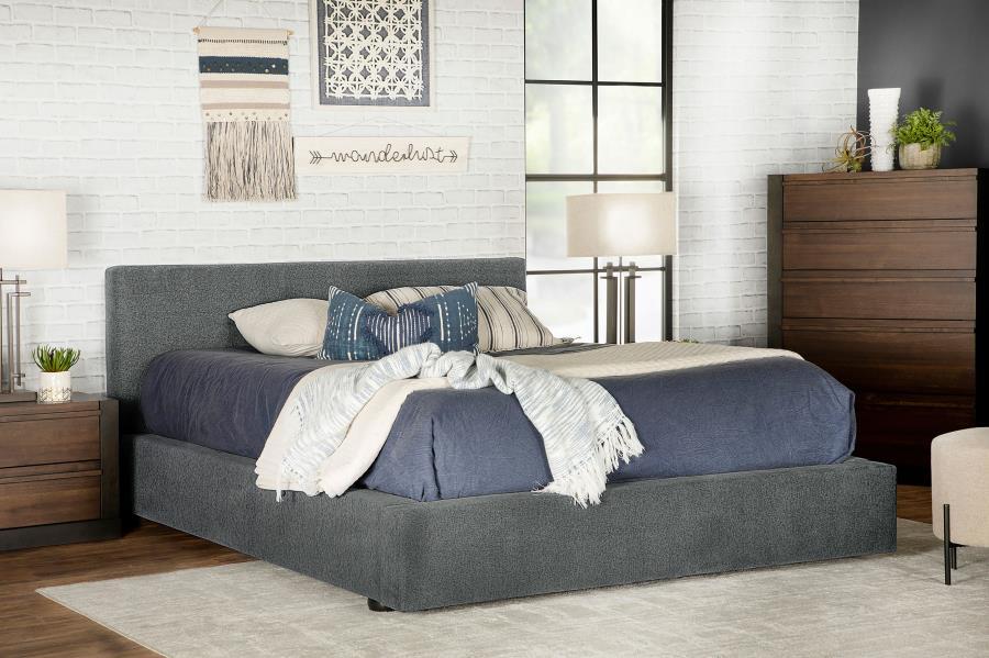 Gregory - Upholstered Panel Bed CoasterEssence