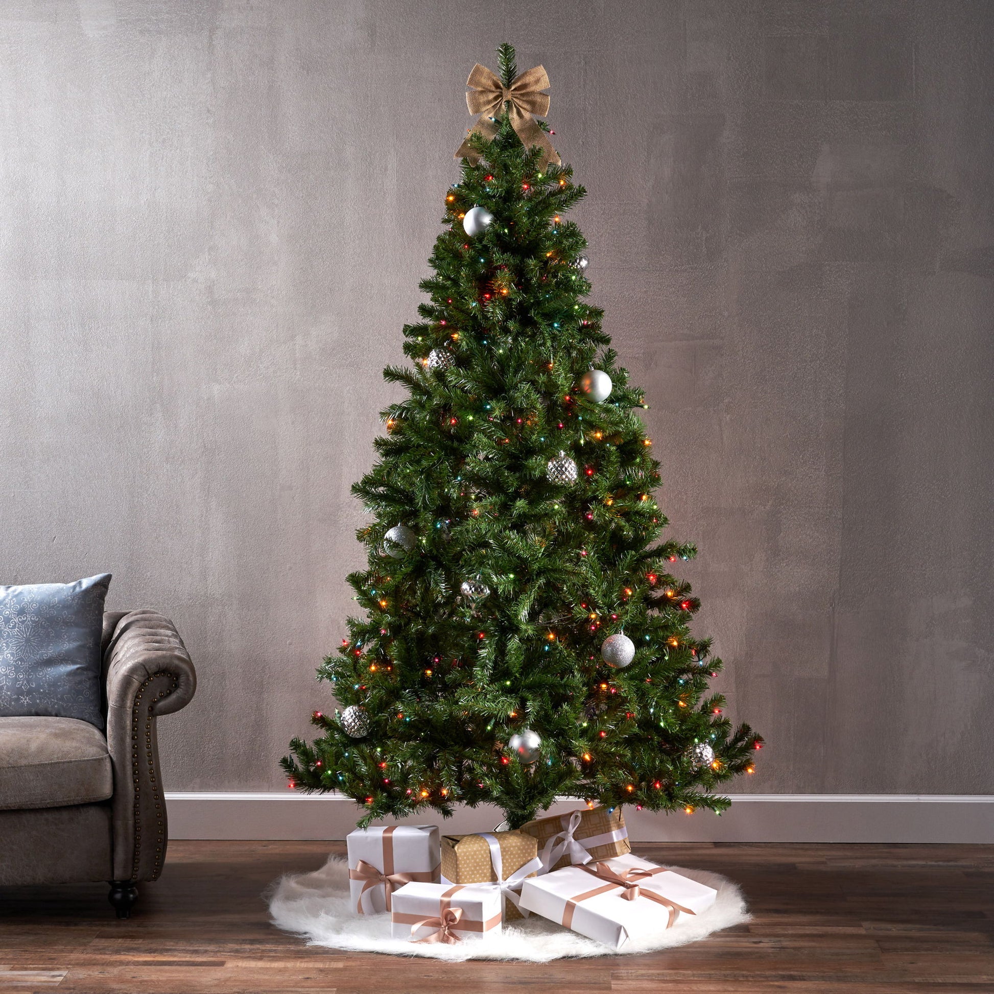 7' Noble Hinged Christmas Tree With 500 Multilights - Green Noble House