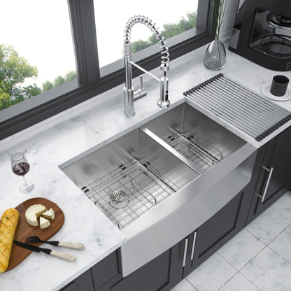 Farmhouse Sink With Double Bowl, 60 / 40 Daily Nest