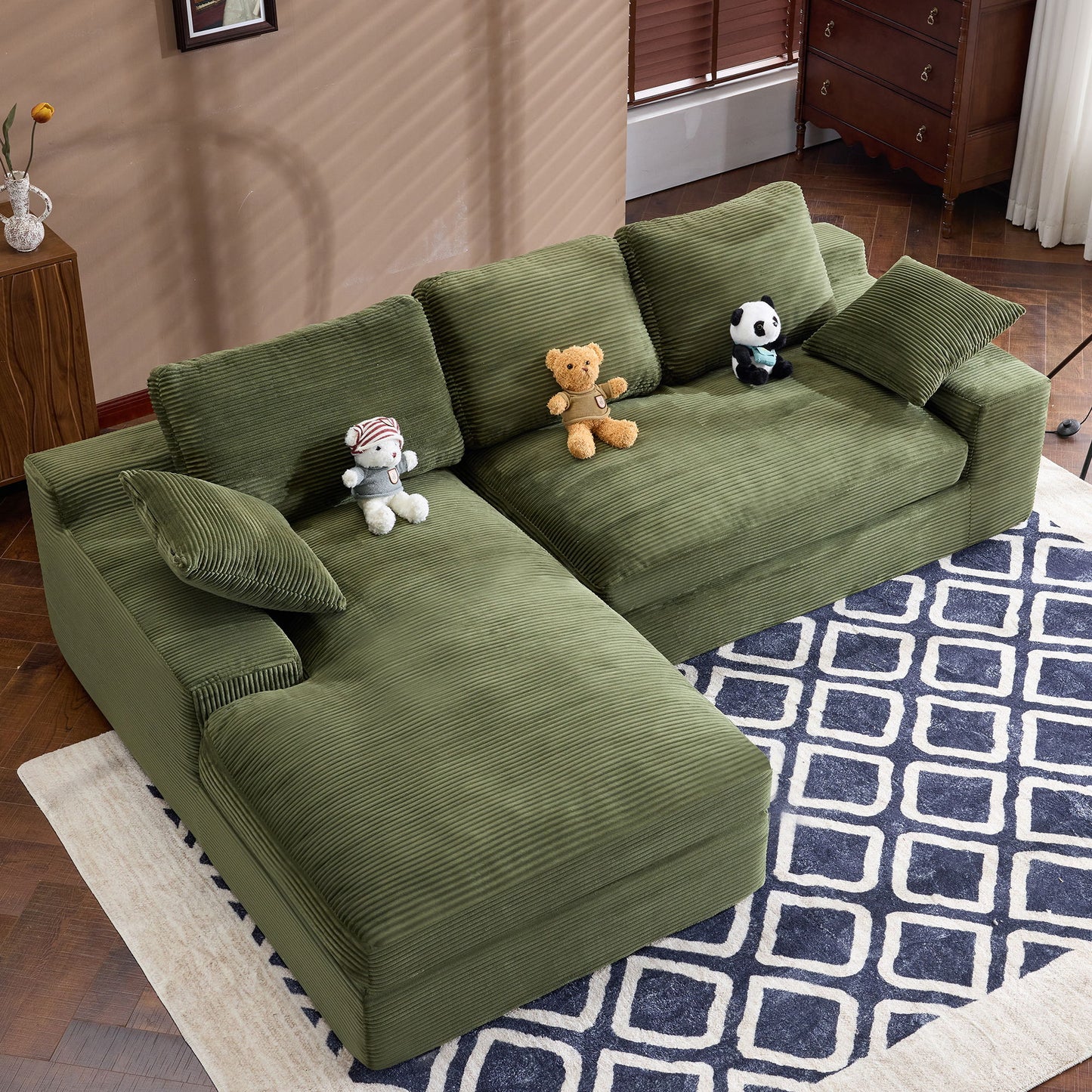 Compressed Sofa With 3 Back Cushions, 2 Throw Pillows Home Essentials