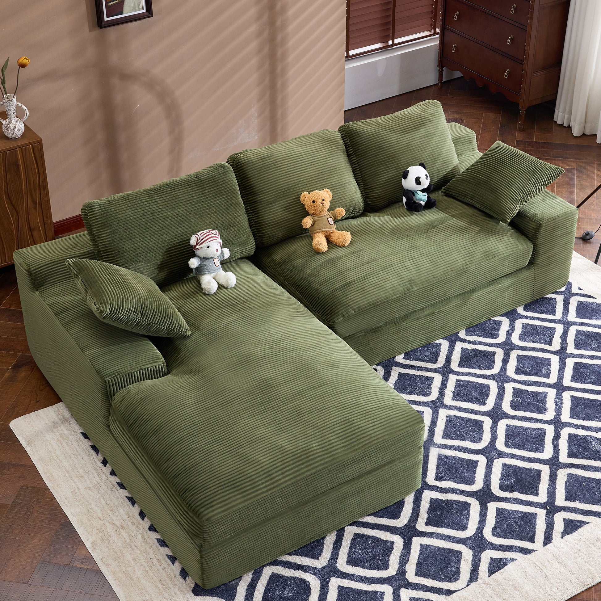 Compressed Sofa With 3 Back Cushions, 2 Throw Pillows Home Essentials