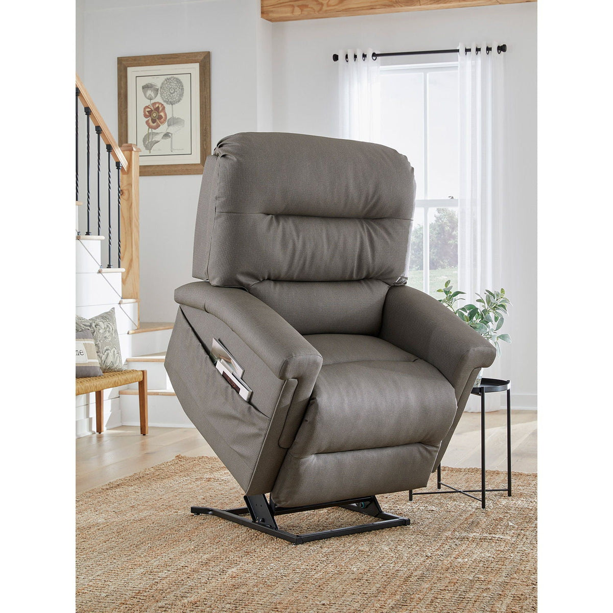 Ceres Three-Motor Zero Gravity Lift Recliner Best Home Furnishings