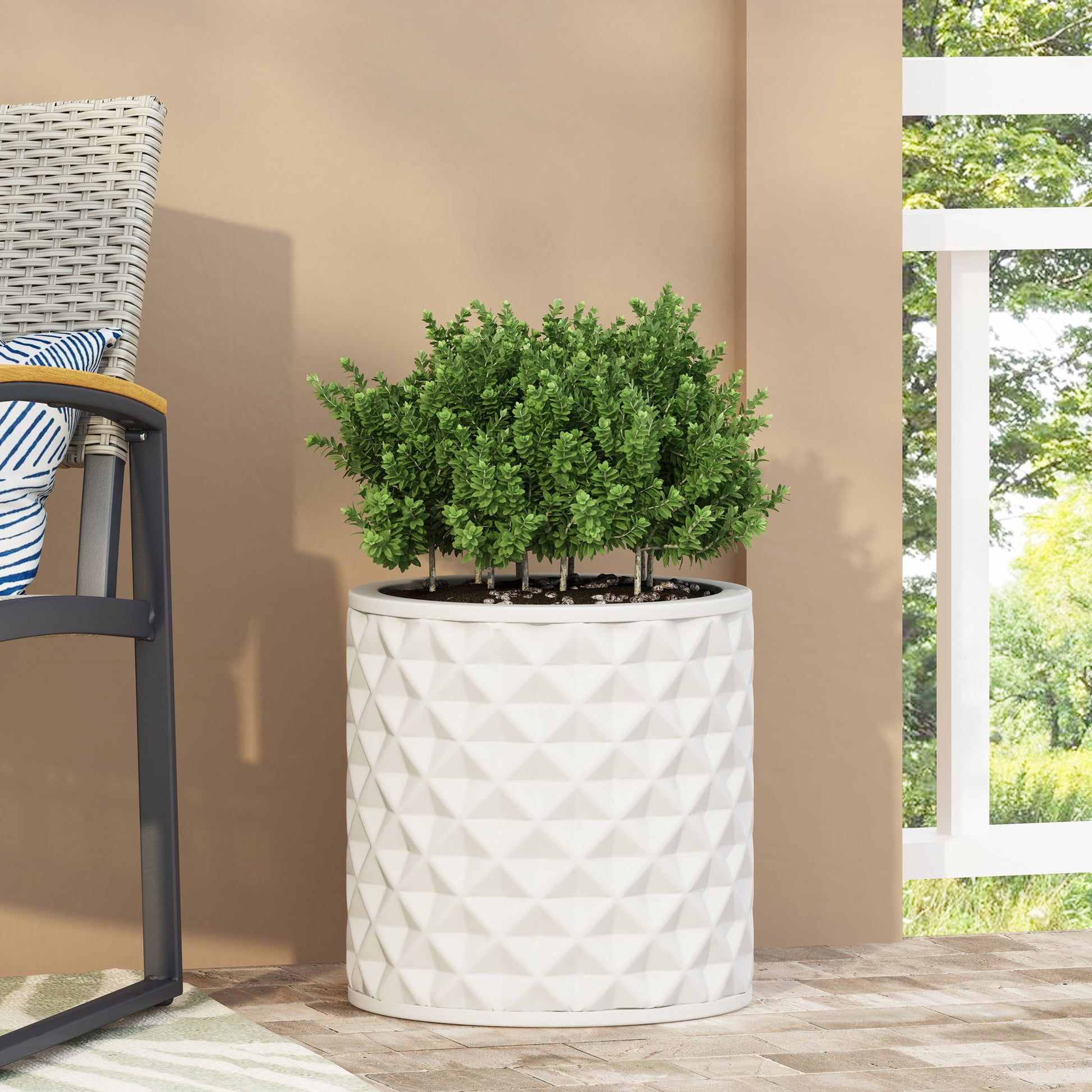 Planter - Antique White Noble House