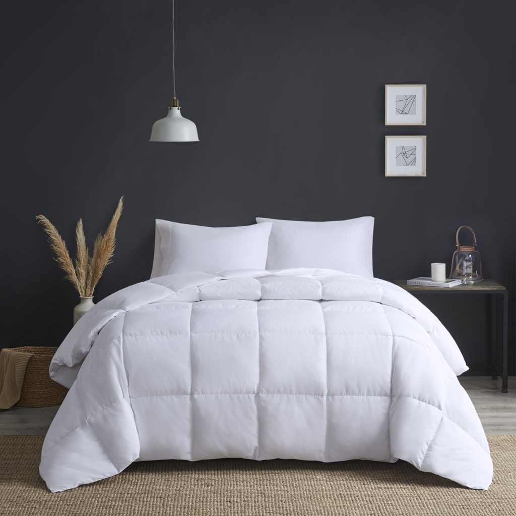 Heavy Warmth Oversize Full Comforter - White