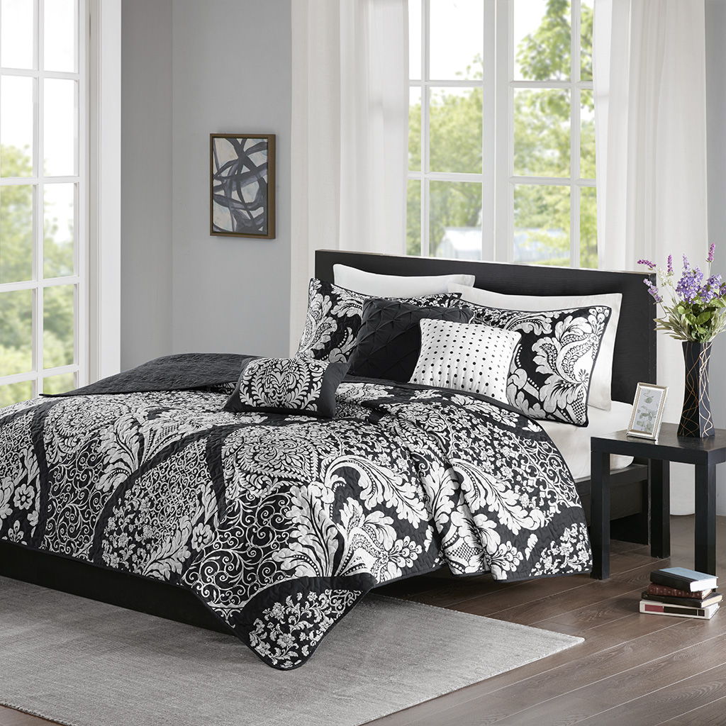 Vienna - 6 Piece King Printed Cotton Quilt Set With Throw Pillows - Black Madison Park