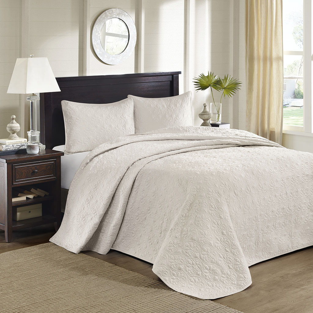 Quebec - Queen Reversible Bedspread Set - Cream Madison Park