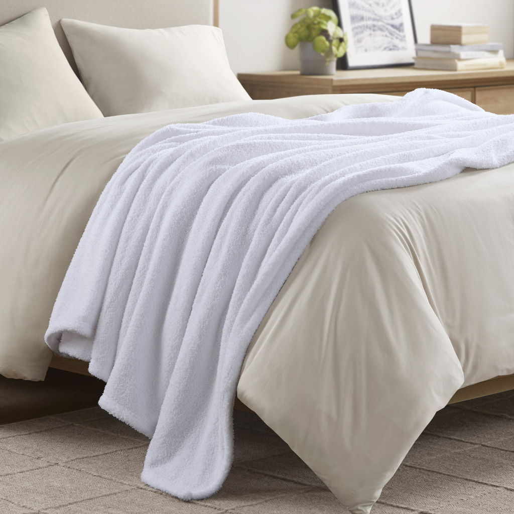 Dream Soft - Twin Blanket - White