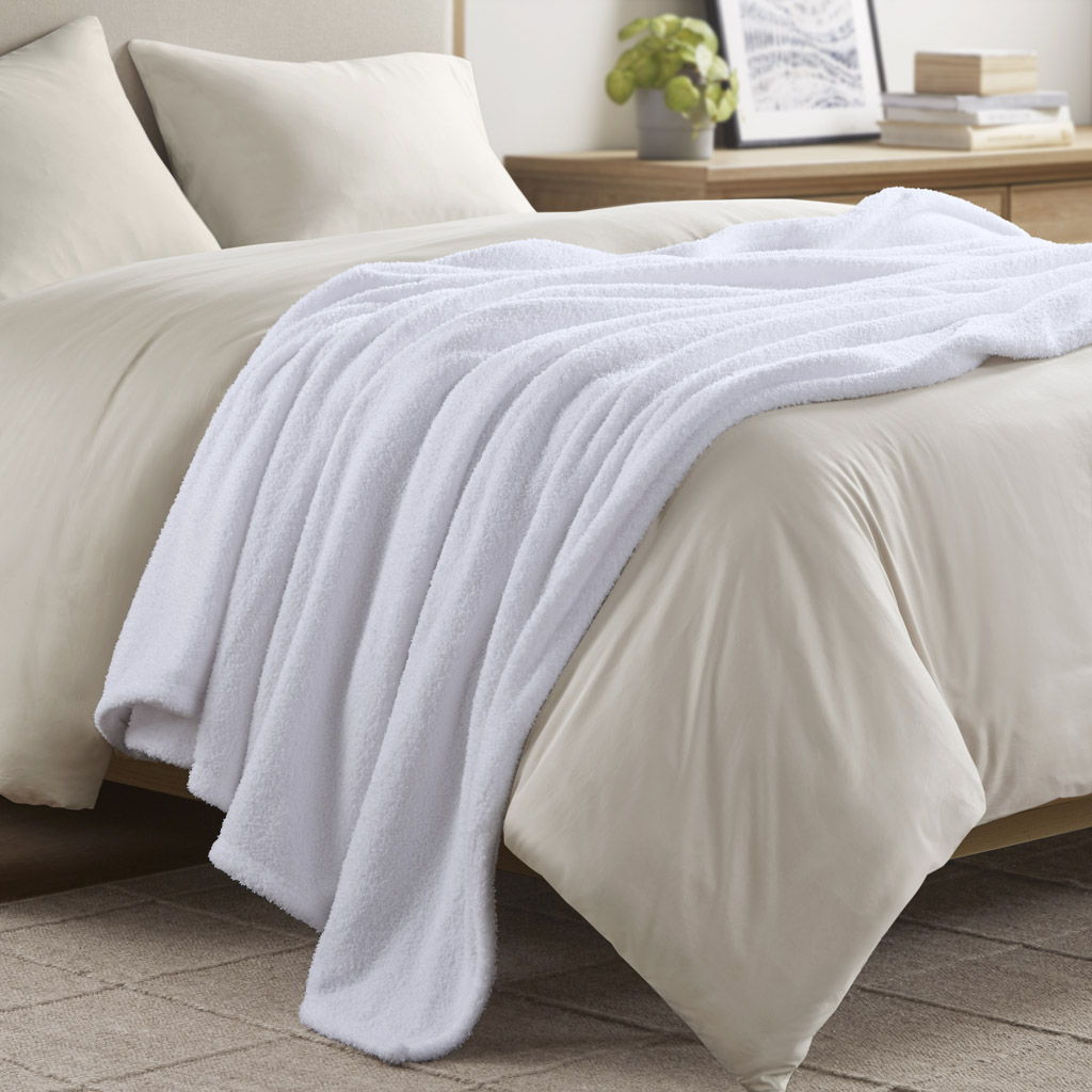 Dream Soft - King Blanket - White Madison Park