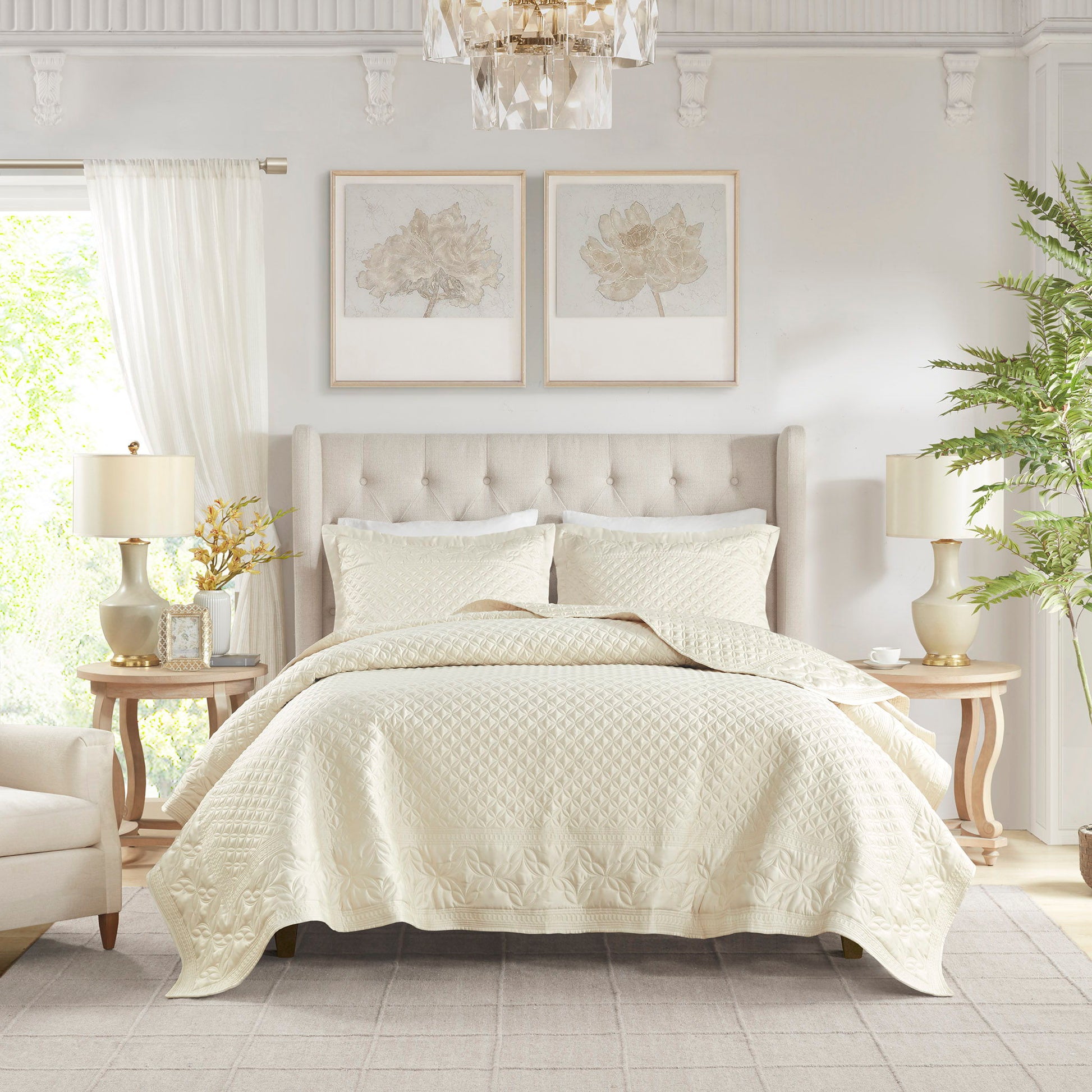 Versailles - 3 Piece Queen Champagne Quilt Set - Champagne Croscill Classics