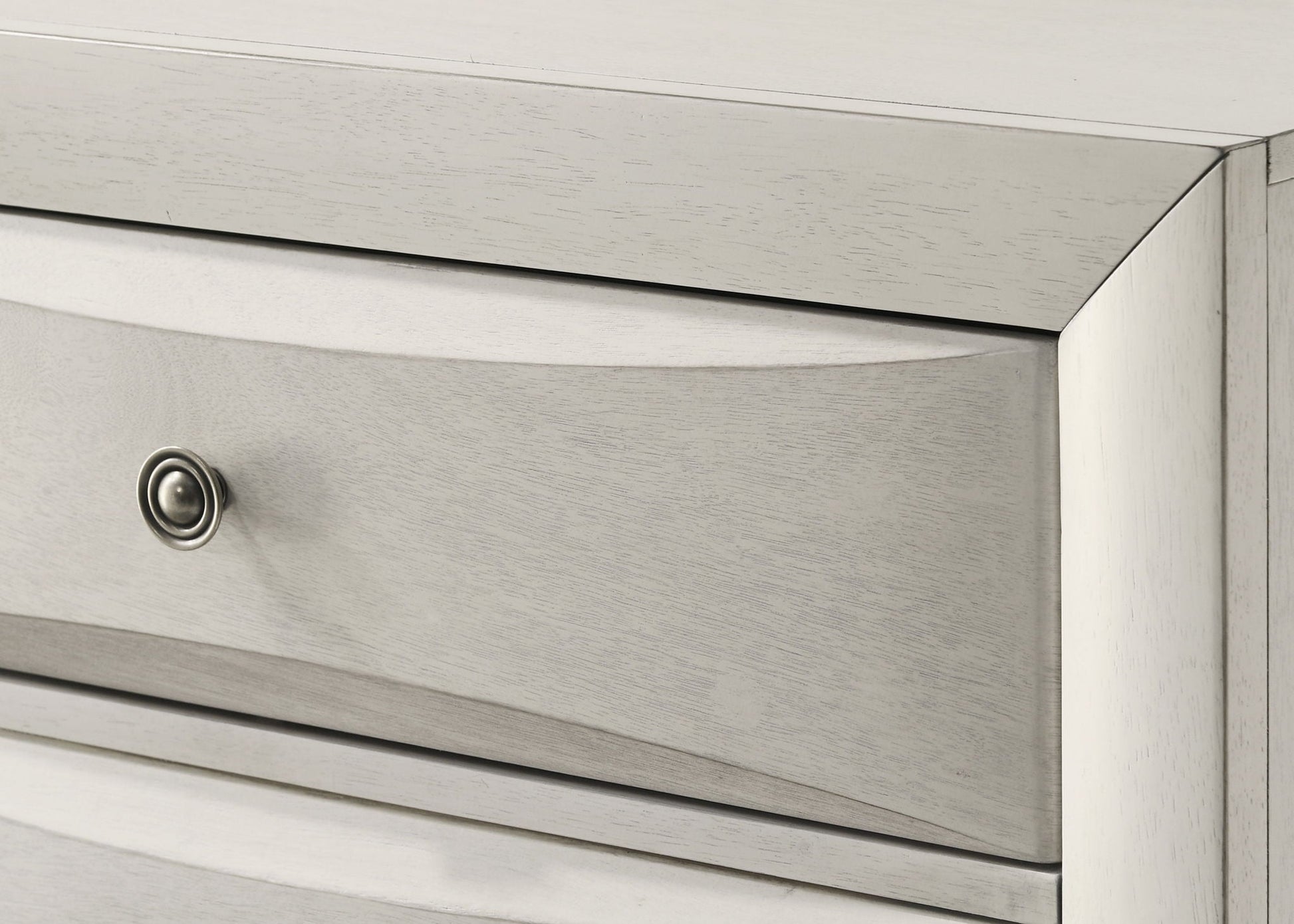 Emily - Dresser 8 Drawers - White Crown Mark