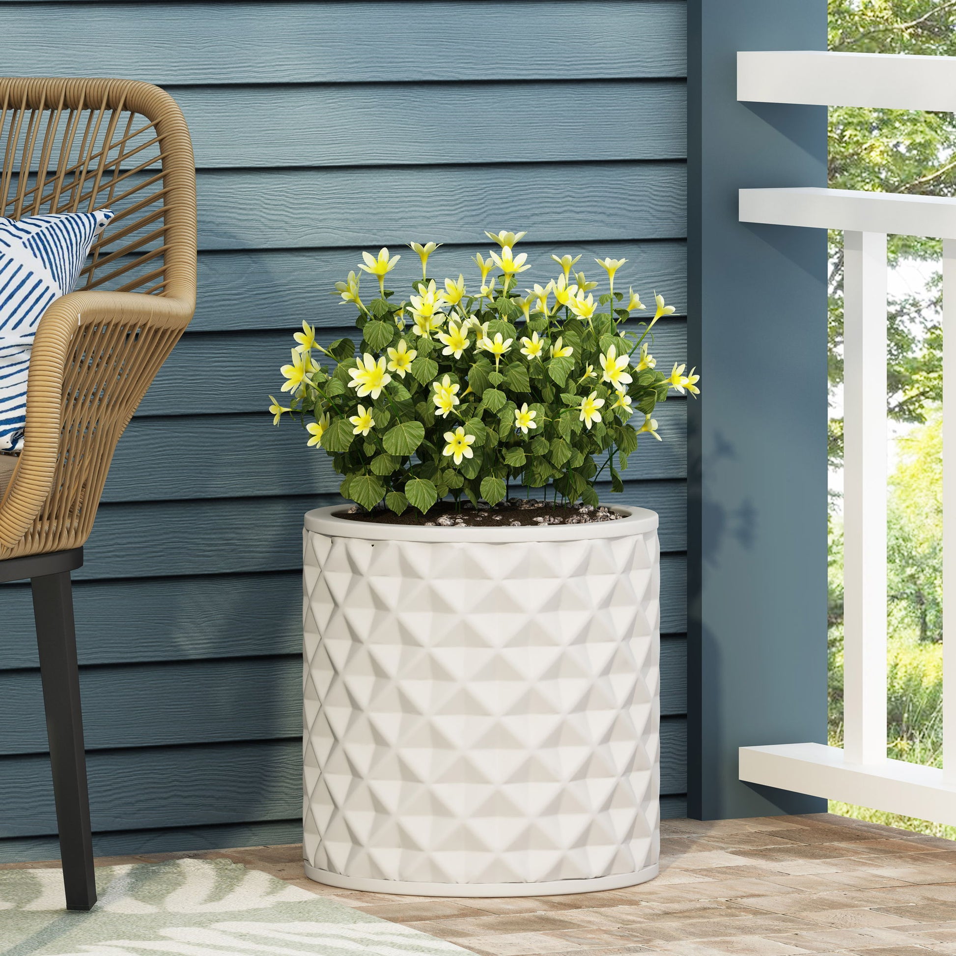 Planter - Antique White Noble House