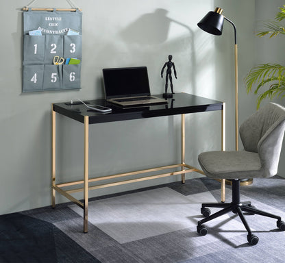 Midriaks - Writing Desk With USB Acme