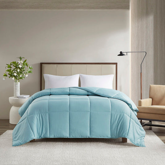 Winfield - 300 Thread Count Cotton Shell Luxury Down Alternative Comforter - Teal Madison Park
