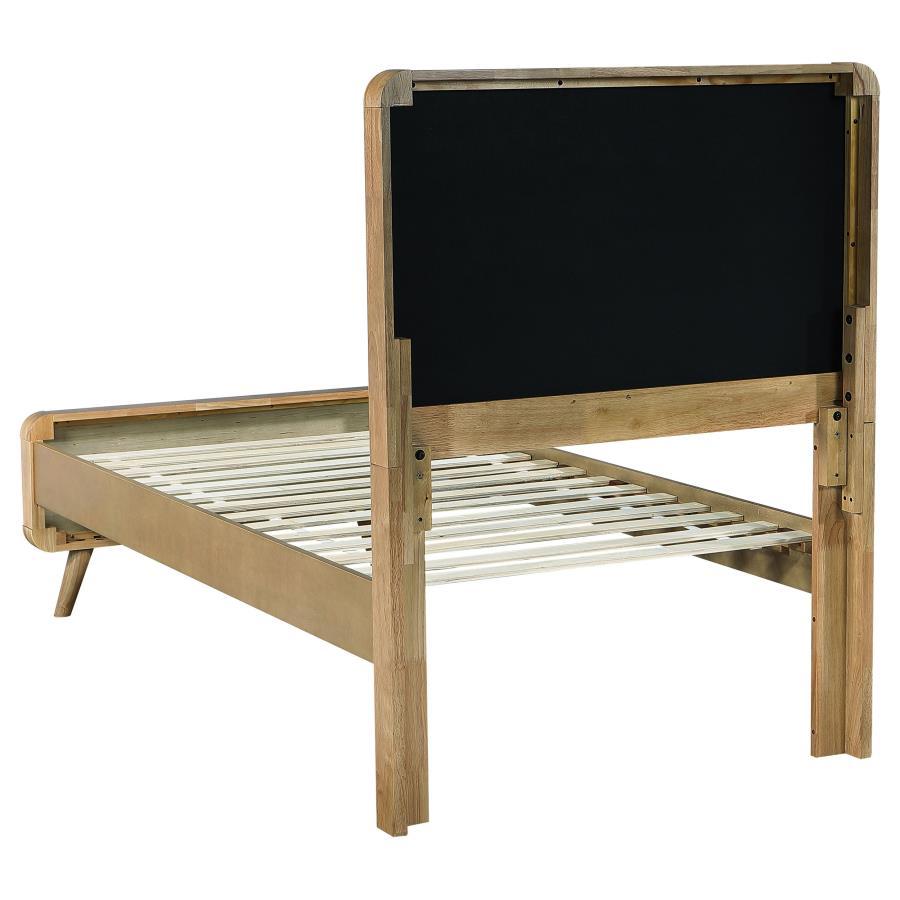 Robyn - Bedroom Set Coaster Fine Furniture
