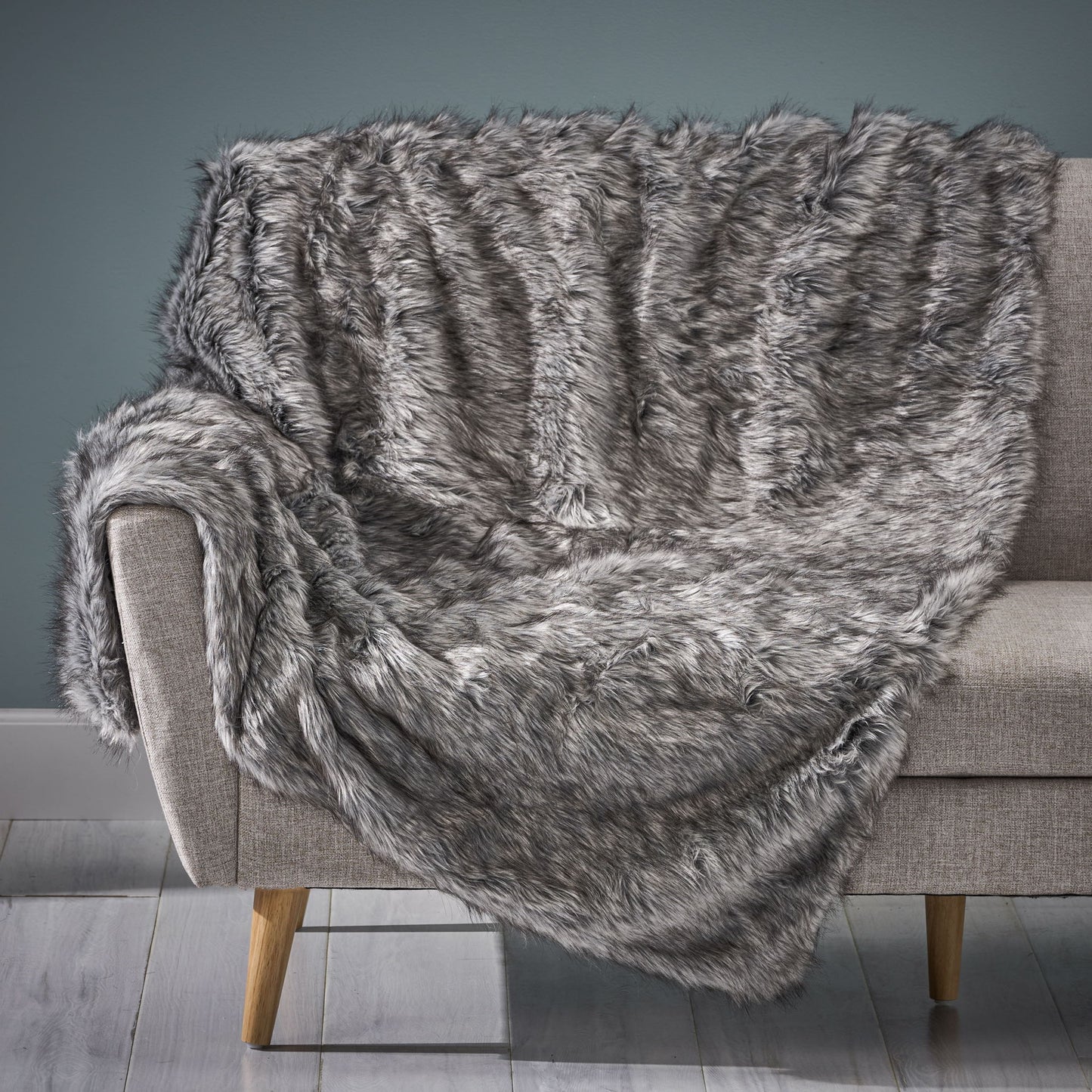 Luxury Throw Blanket With Streaks - Gray Noble House