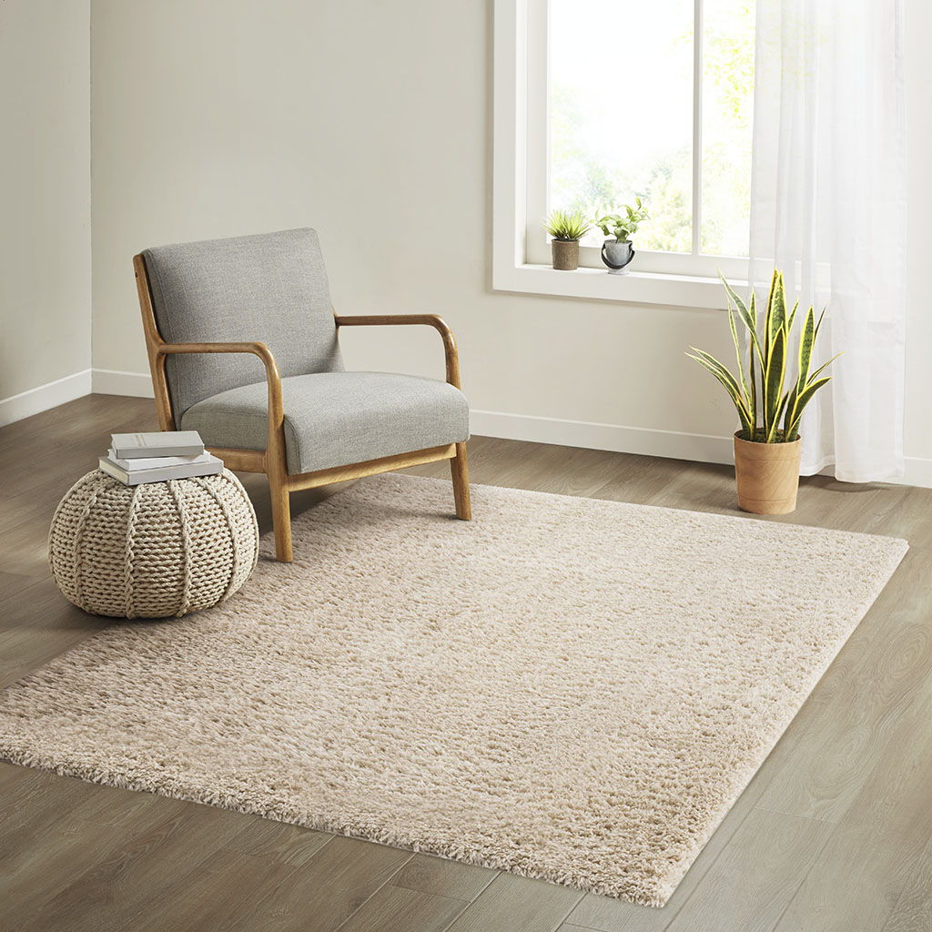 Camdyn - 4' X 6' Shag Area Rug - Cream