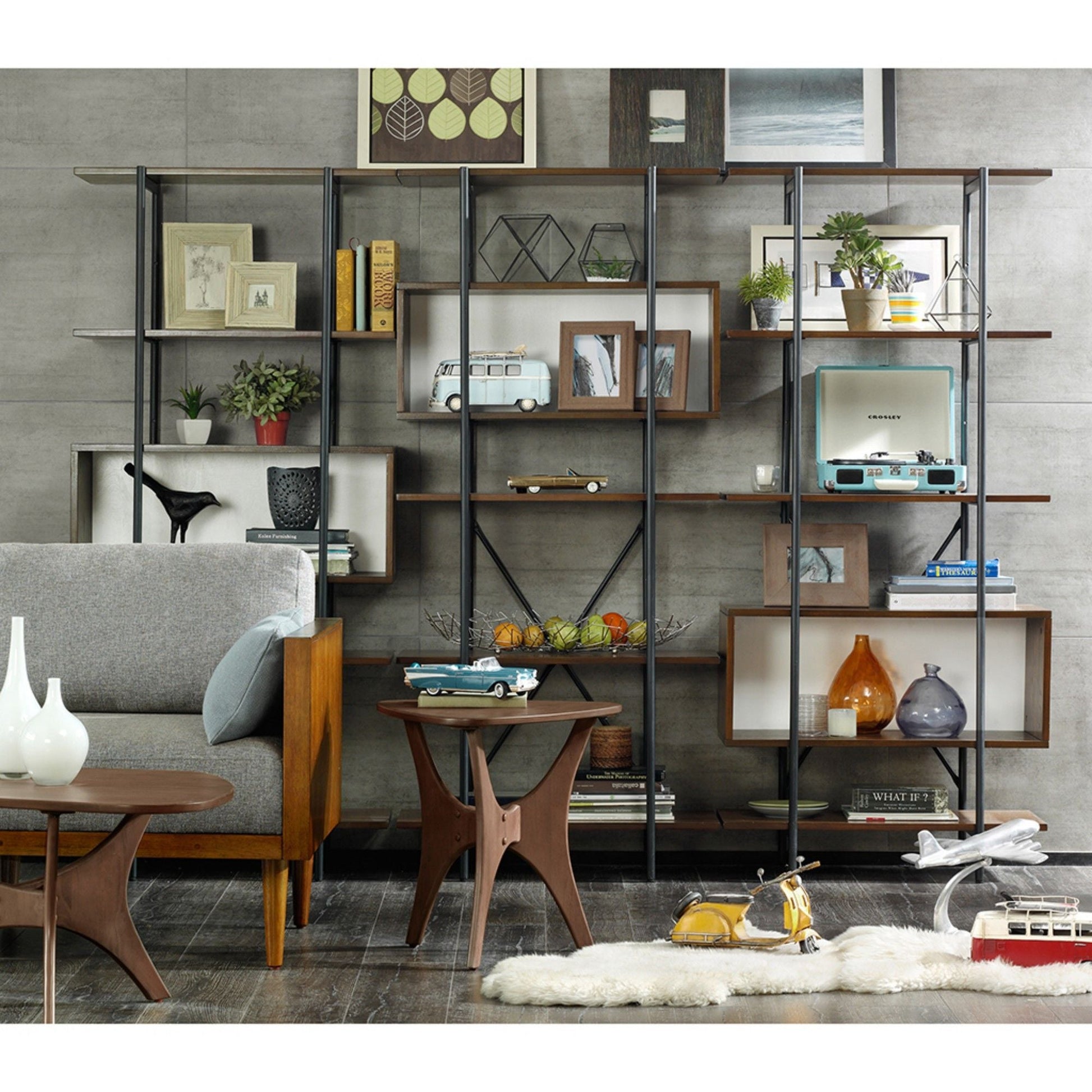 Triangle Table With Unique Design JLA