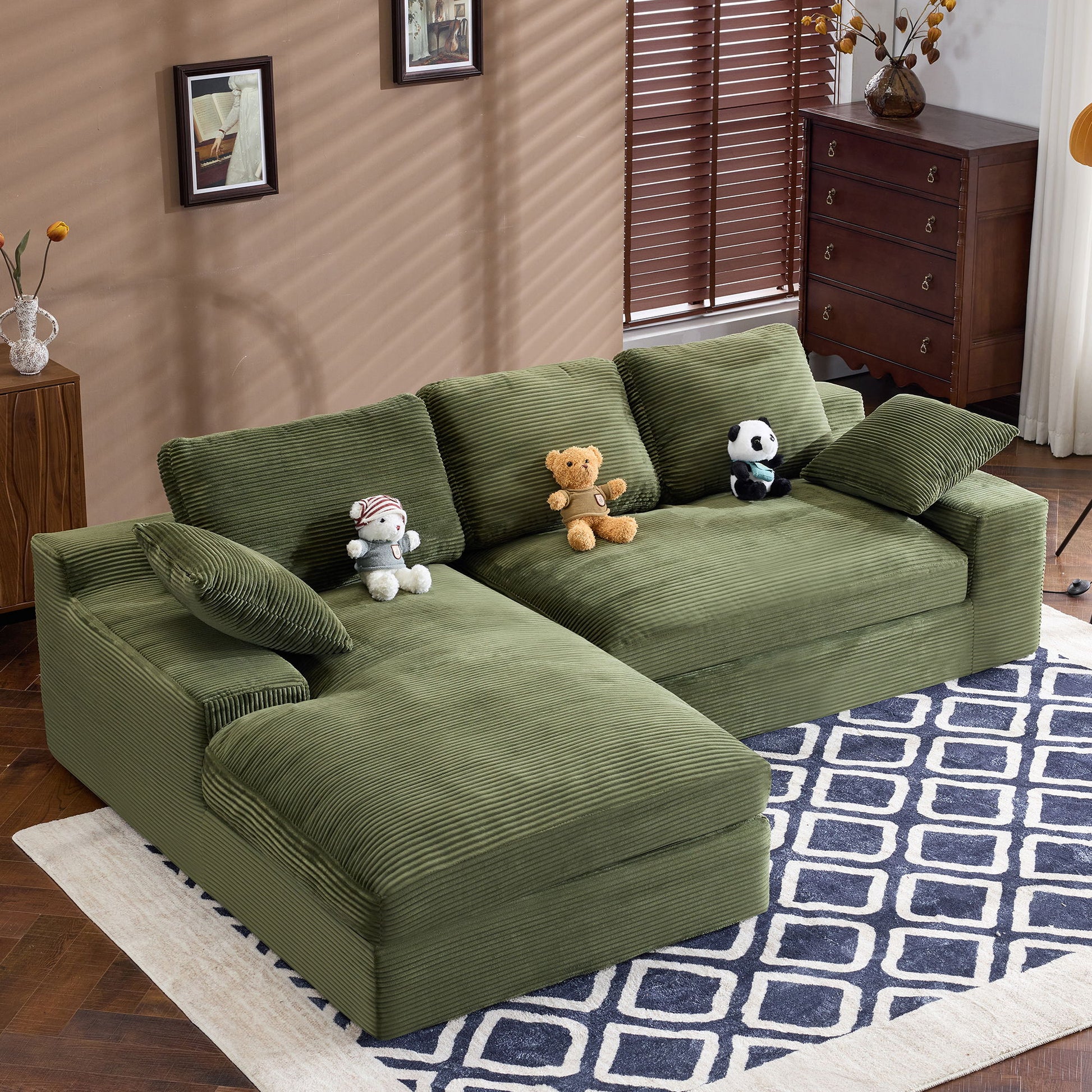 Compressed Sofa With 3 Back Cushions, 2 Throw Pillows Home Essentials